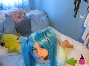 YuukiHime – Hatsune Miku porn pictures